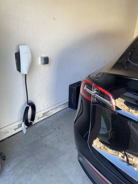 Lắp Đặt Tesla Charger & Sạc Xe Điện Chuyên Nghiệp